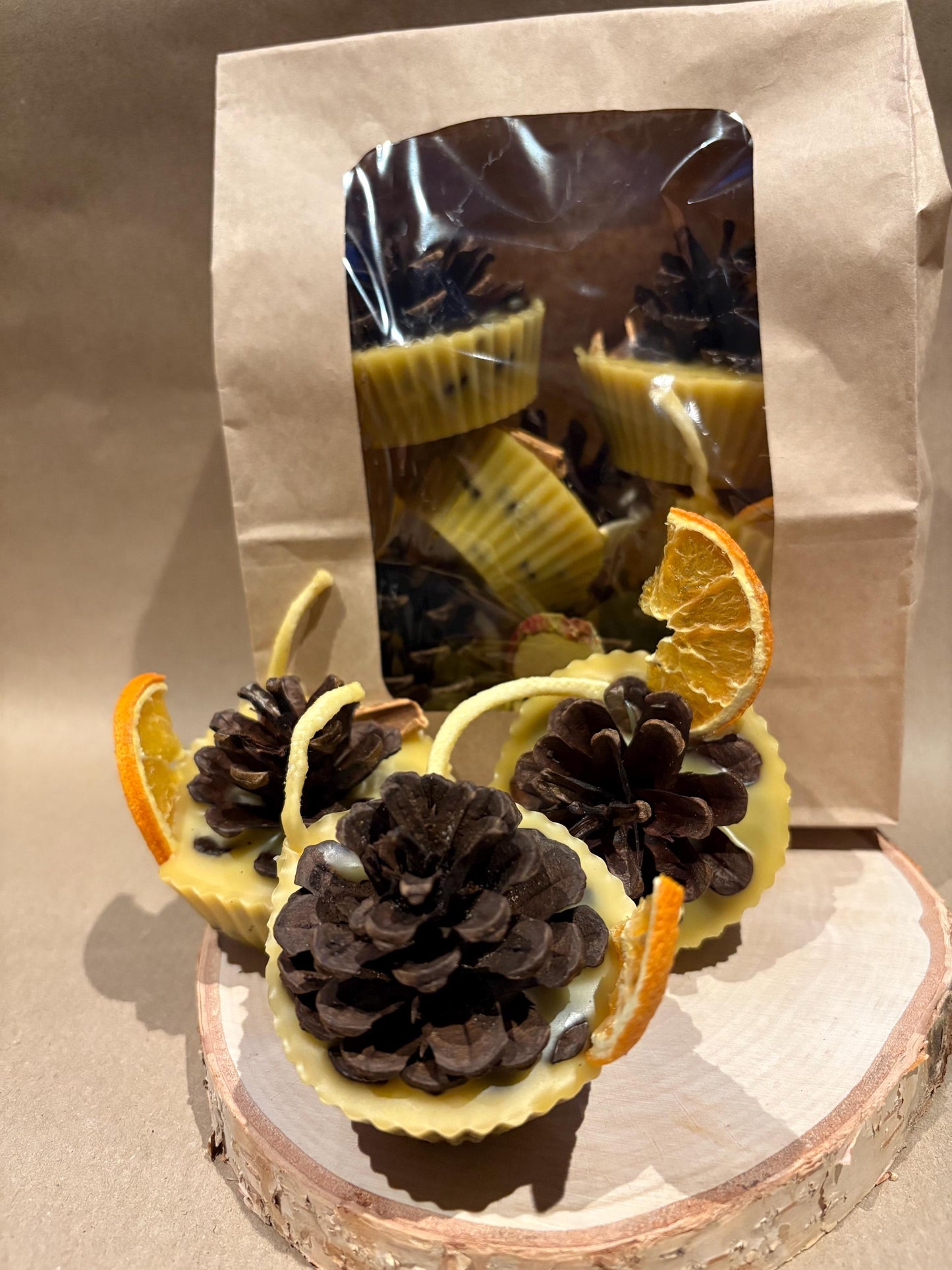 Natural Firelighters Pinecone Kindling (6-Pack) | Beeswax & Gentle Cosy Fireplace Scent