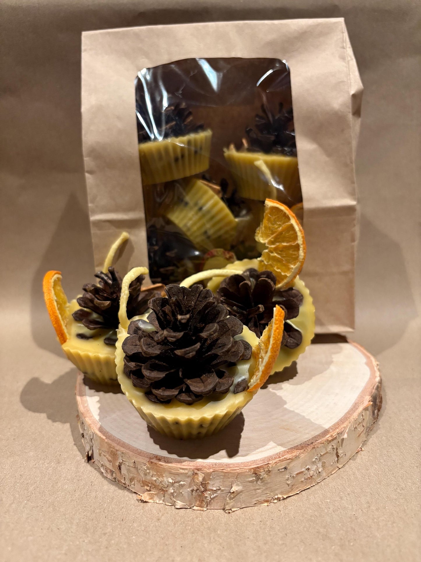 Natural Firelighters Pinecone Kindling (6-Pack) | Beeswax & Gentle Cosy Fireplace Scent