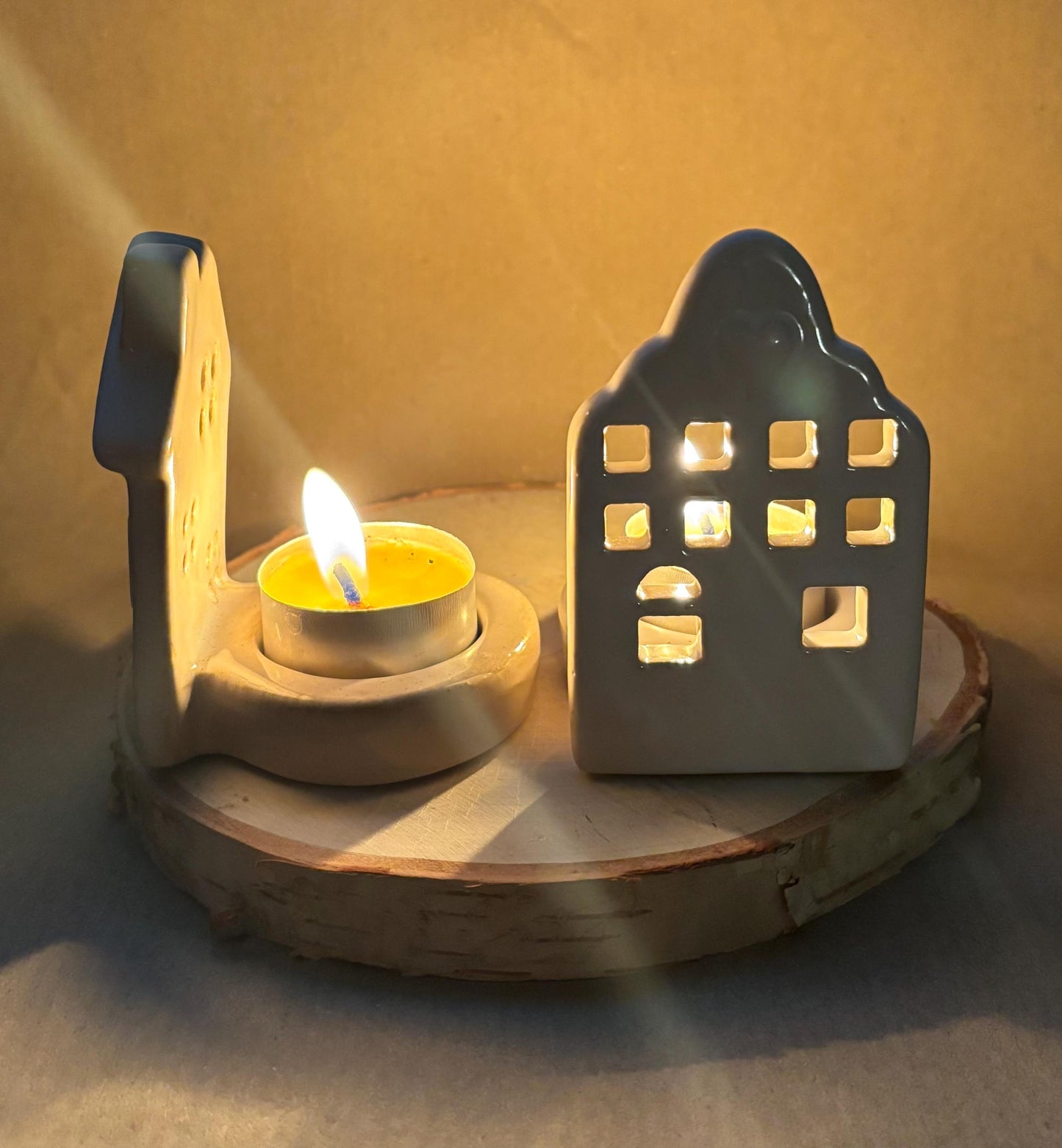 Cosy Candlelight Gift Set – 2 Ceramic House Tea Light Holders, 4 Beeswax Tea Lights, & Jar of Long Matches