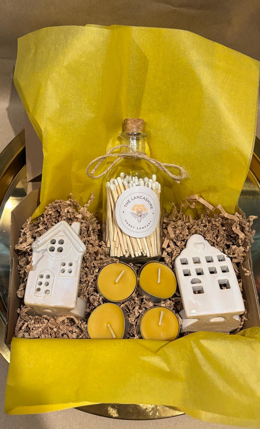 Cosy Candlelight Gift Set – 2 Ceramic House Tea Light Holders, 4 Beeswax Tea Lights, & Jar of Long Matches