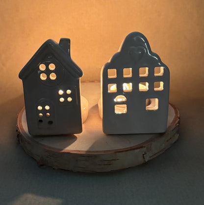 Cosy Candlelight Gift Set – 2 Ceramic House Tea Light Holders, 4 Beeswax Tea Lights, & Jar of Long Matches